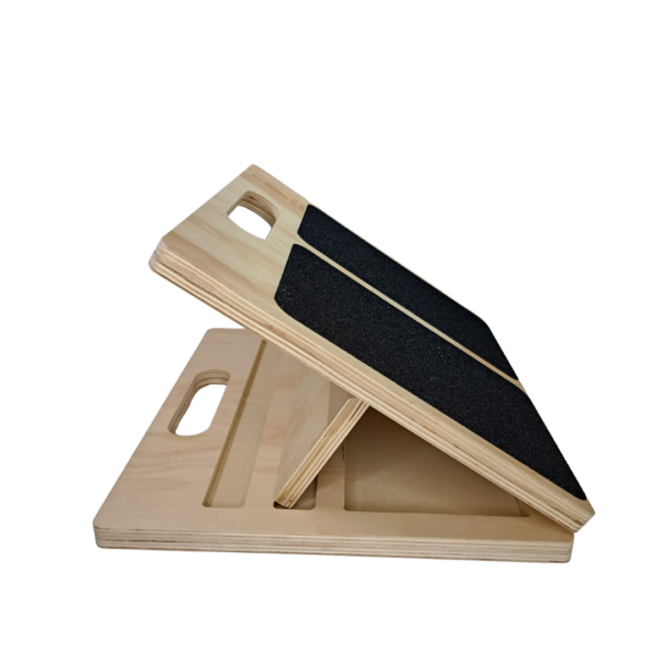slant board in the medium-angle setting